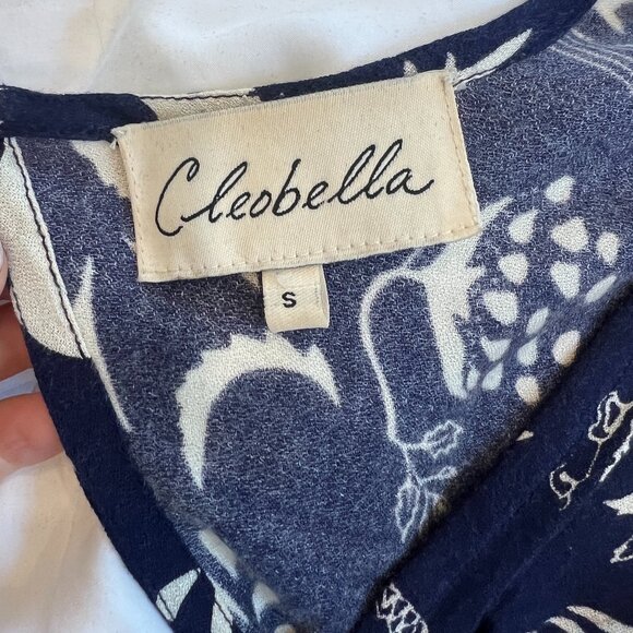 Cleobella Navy and White Hawaiian Print Top (S) - Picture 4 of 4